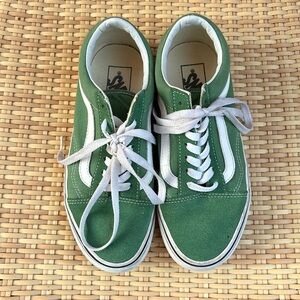 Gently loved vans sneakers